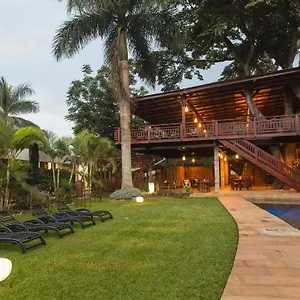 https://humura-resort.about-kampalahotels.com